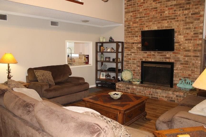 Gallery image 2