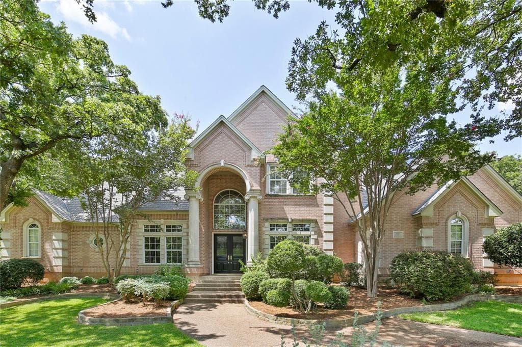 1220 Stanhope Ct