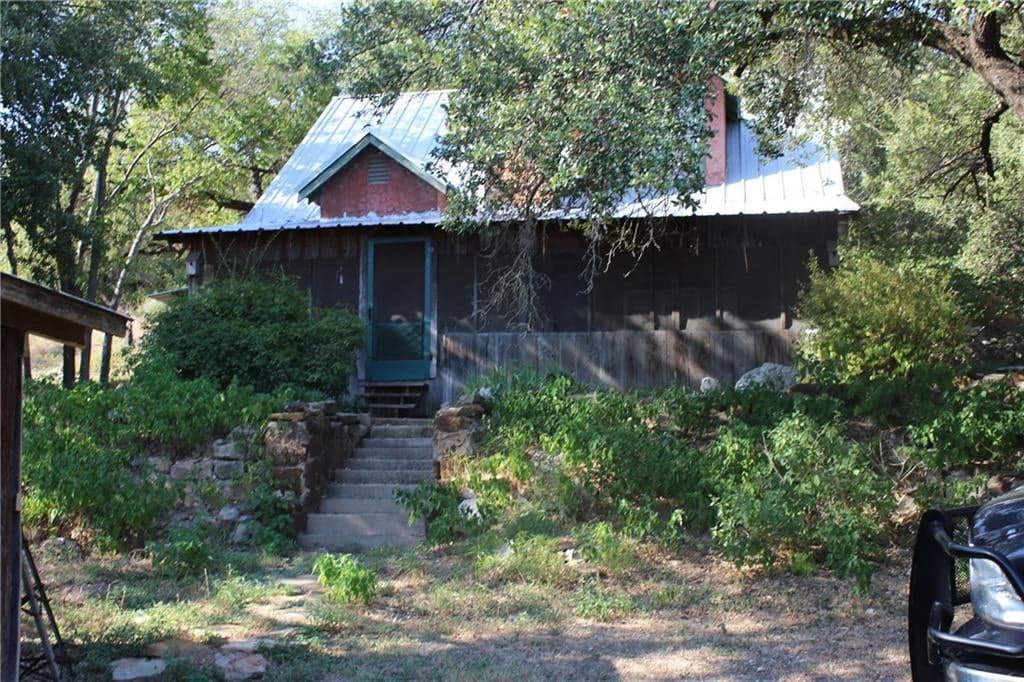 402 Mountain Oaks