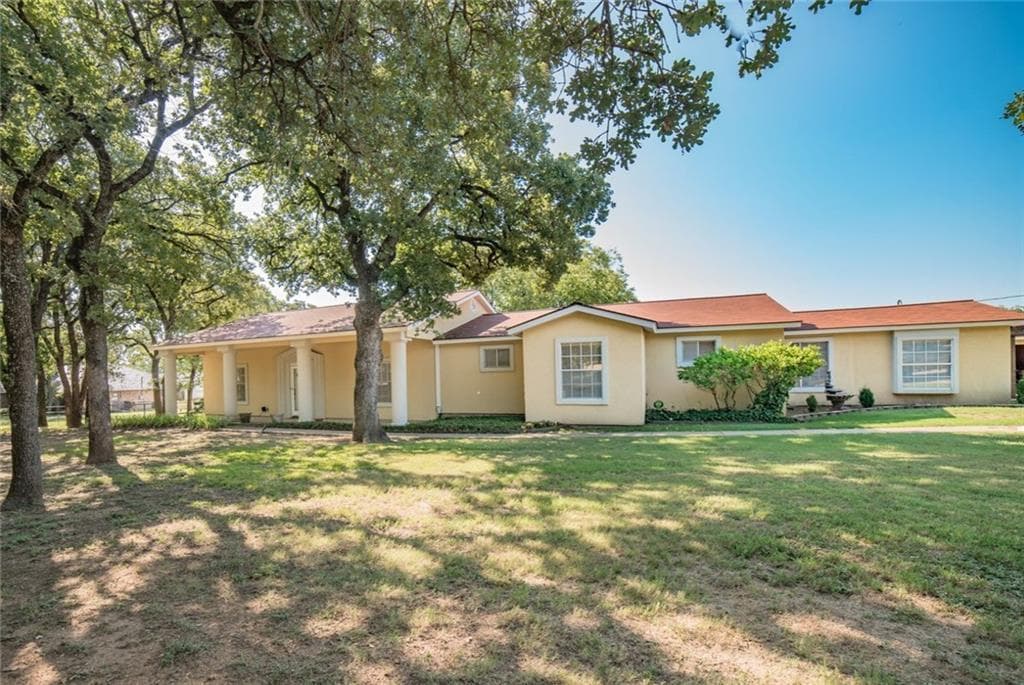 111 W County Road 714