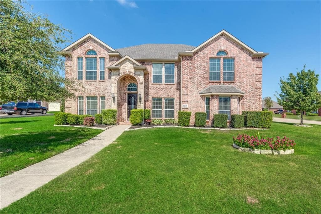 1240 Handkerchief Way