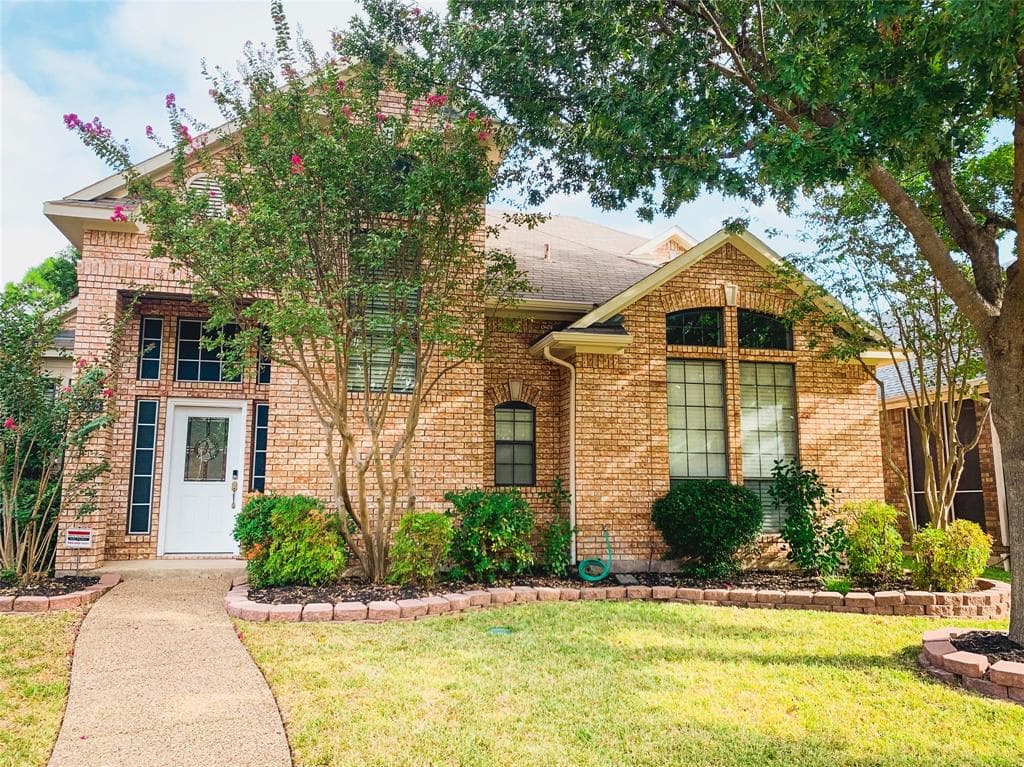 8813 Greenwood Trl