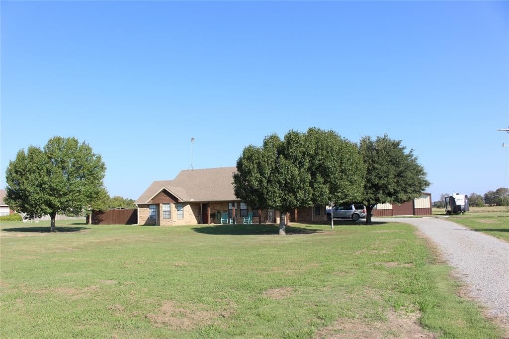 1720 County Road 4105