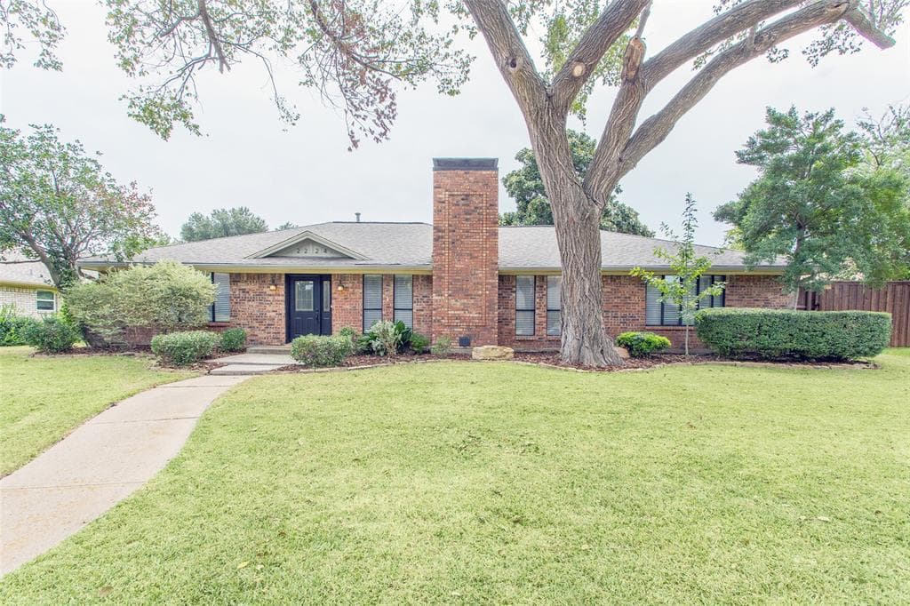 2224 Cliffside Dr