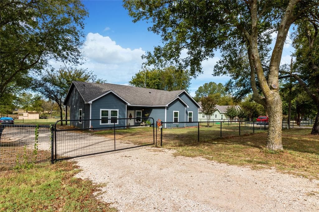 1816 County Road 705