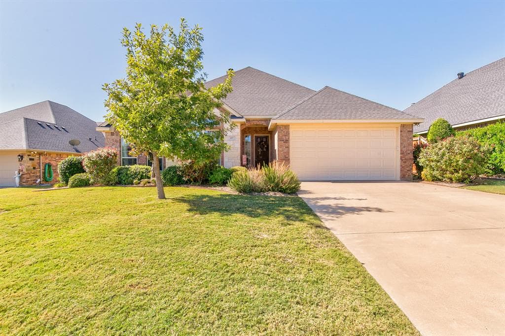 607 Donna Cir