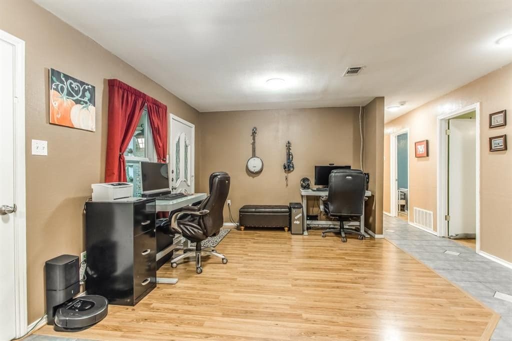 Gallery image 4