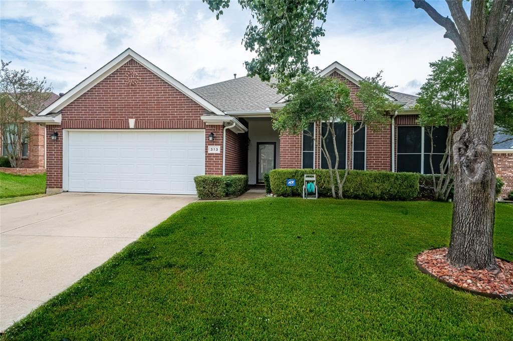 313 Keswick Ln