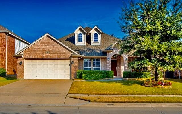 10112 Red Bluff Ln