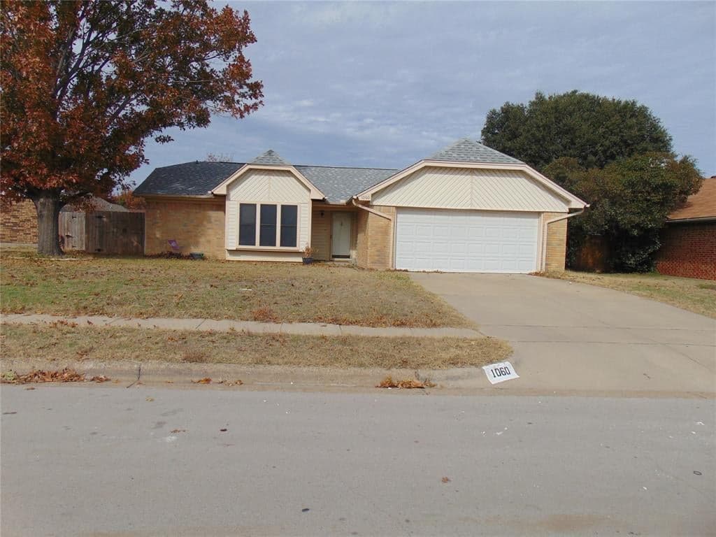 1060 W Hills Ter