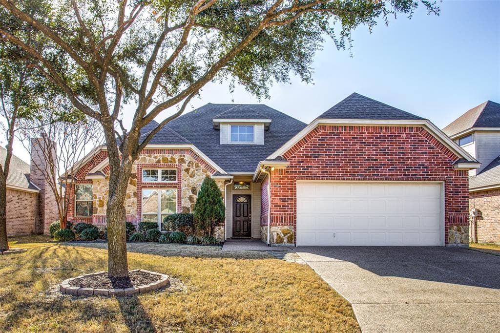 125 Castle Pines Dr