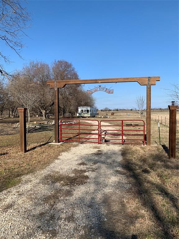 688 County Road 1006