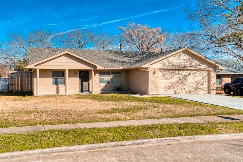 1617 Fairfield Dr