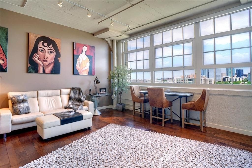 Gallery image 3