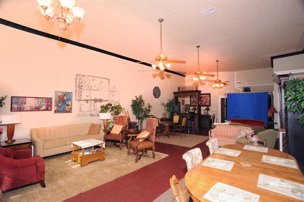 Gallery image 4