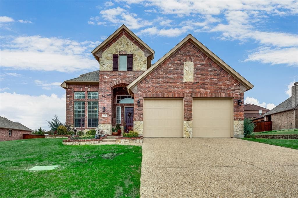 616 Castlewood Dr
