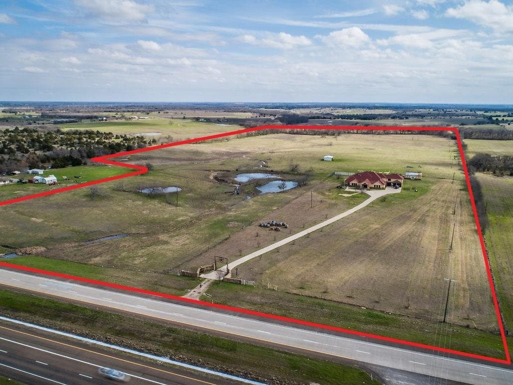 10325 W State Highway 31