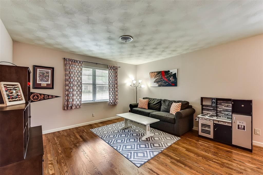 Gallery image 3