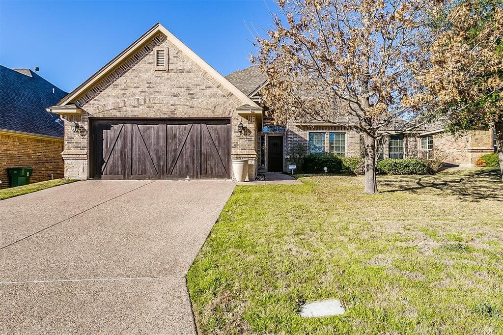112 Firestone Dr