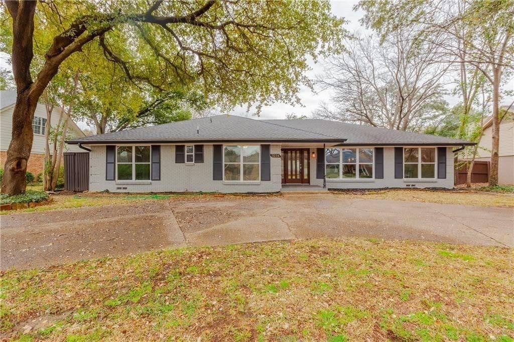 3234 Galahad Dr