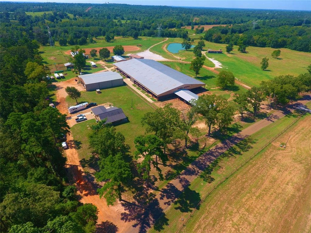 1272 County Road Se 3285