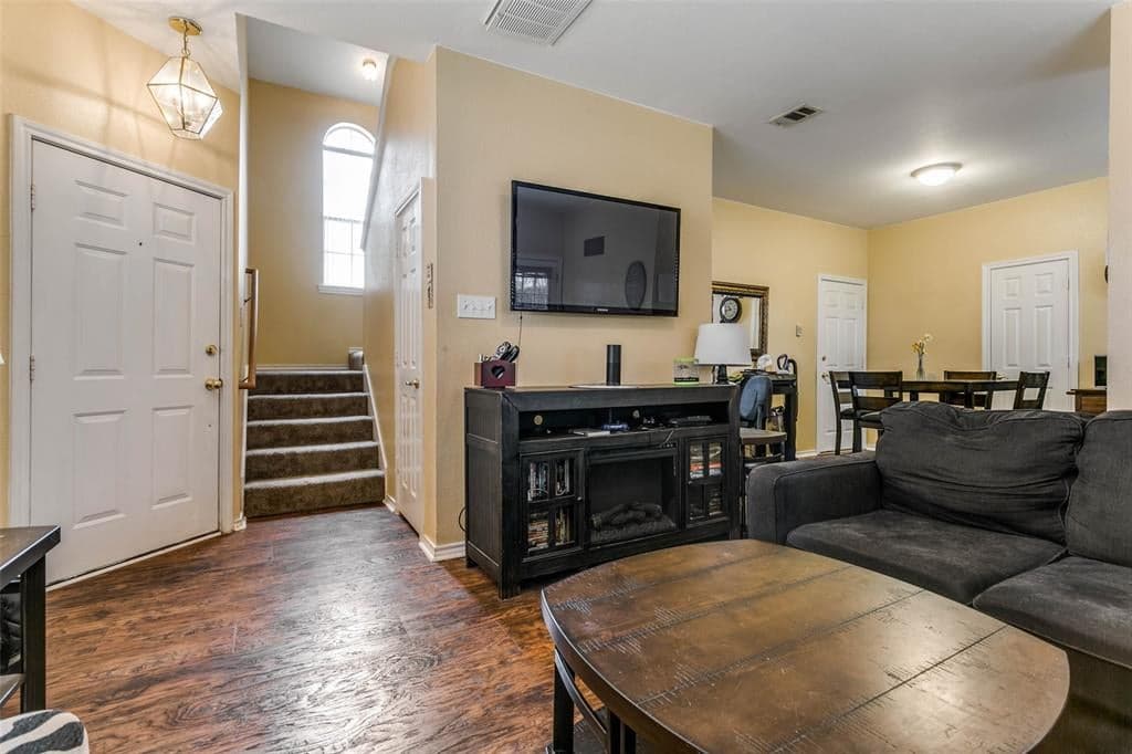 Gallery image 2