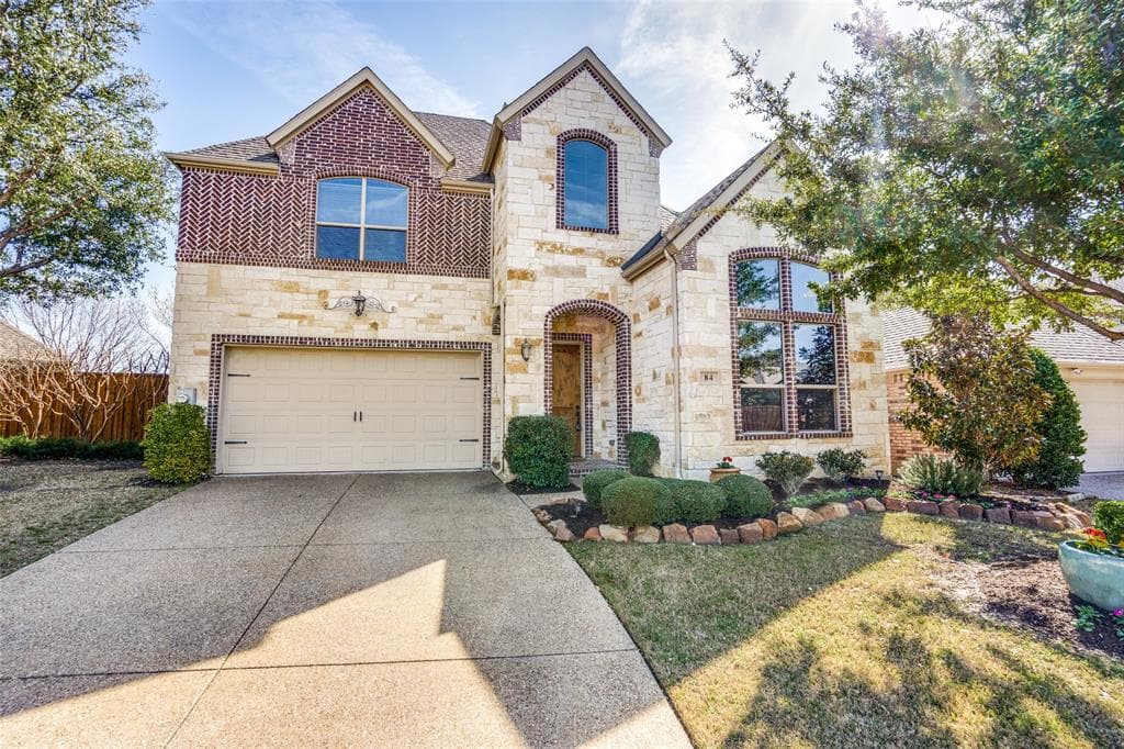 84 Emerald Pond Dr