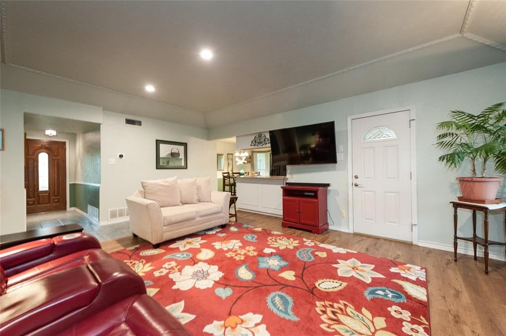 Gallery image 2