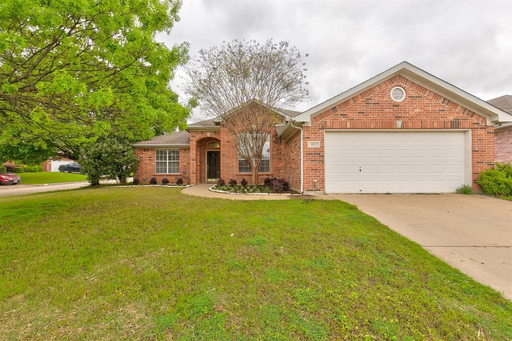 1601 Crestmeadow Ln