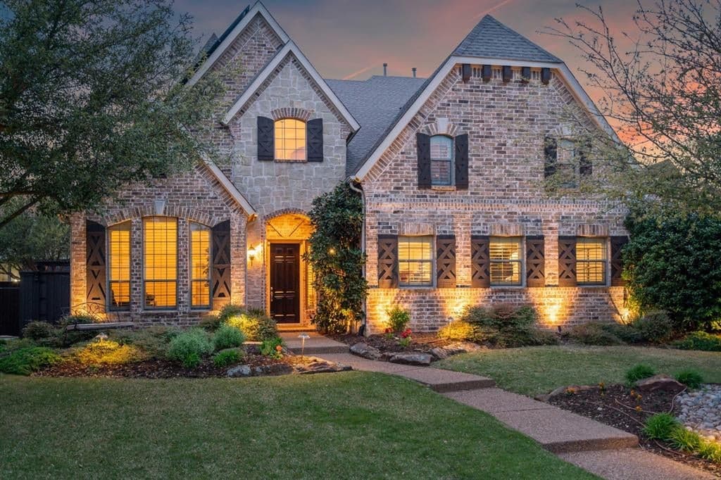 1221 Willow Point Dr
