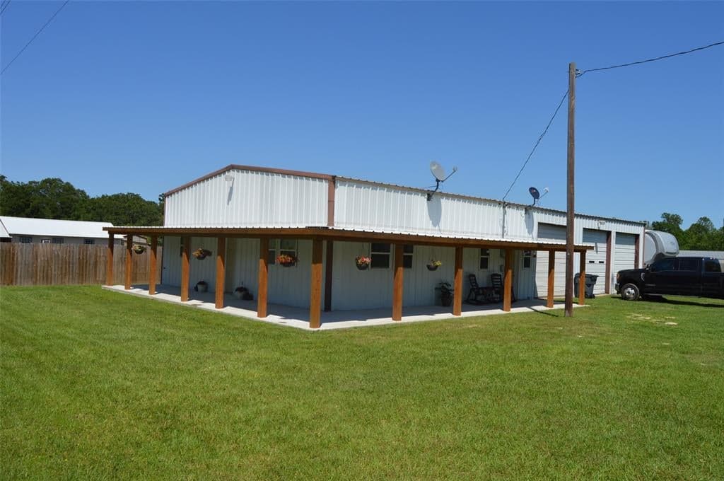 6792 N State Highway 19