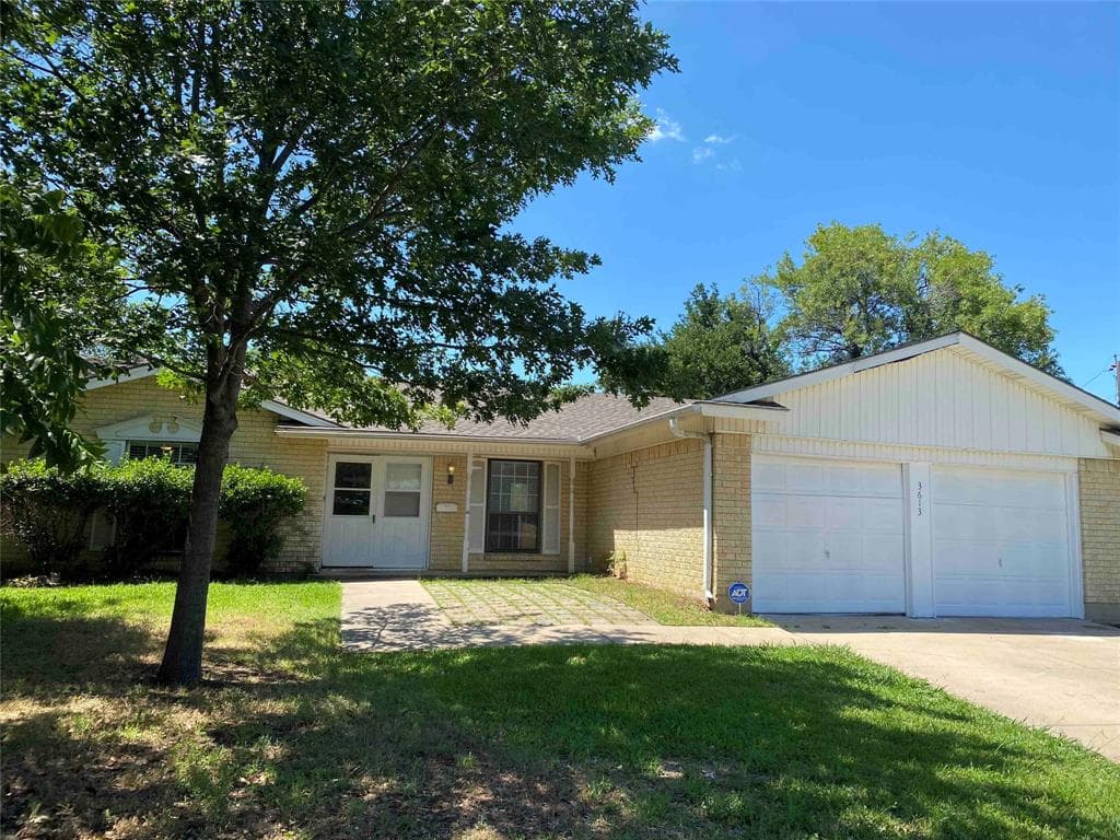 3613 Yellowstone Ct