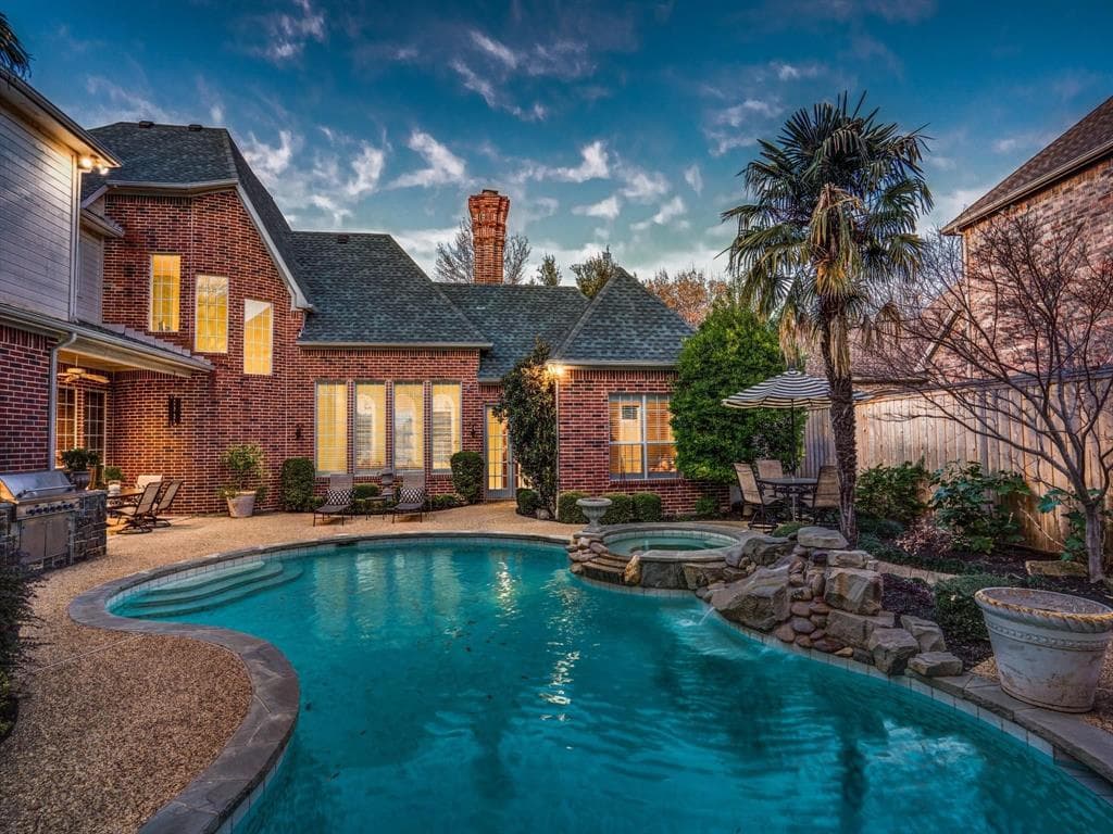 Gallery image 4