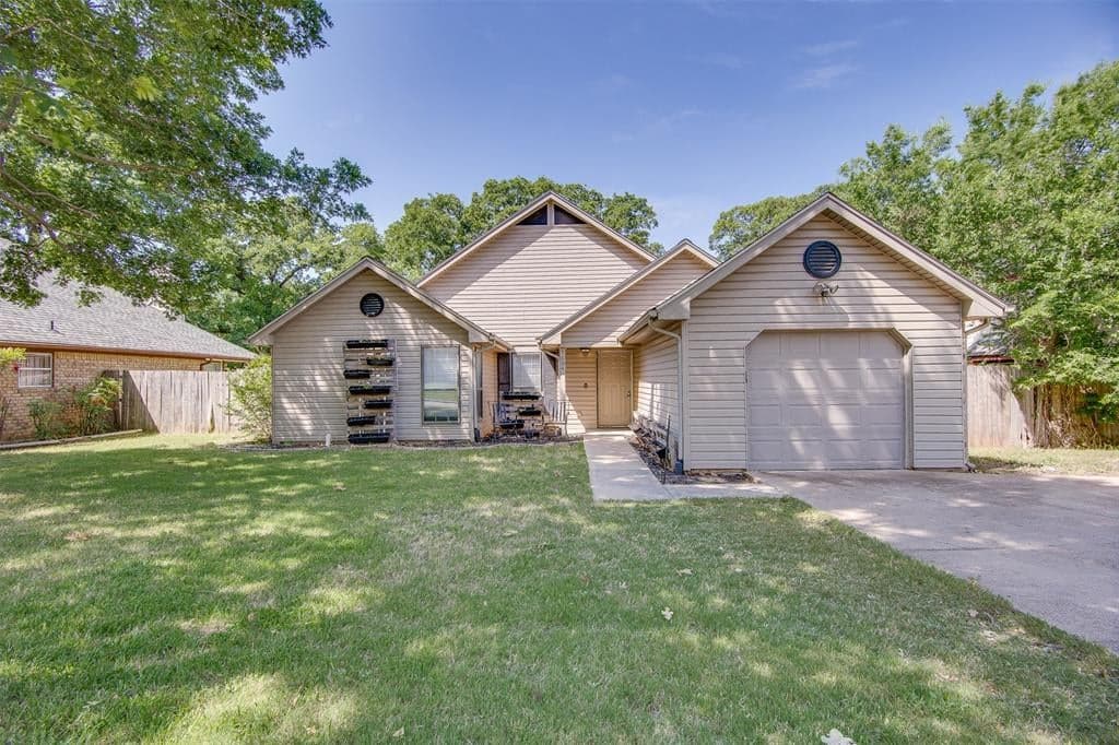 5604 Lordsburg Trl