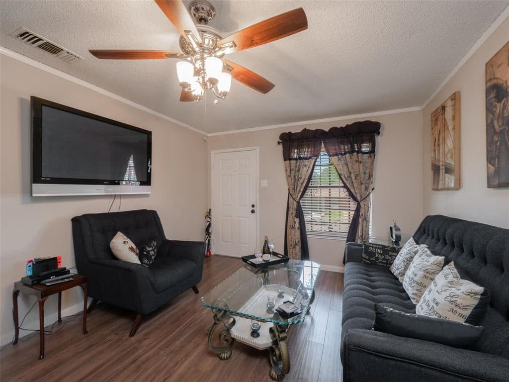 Gallery image 4