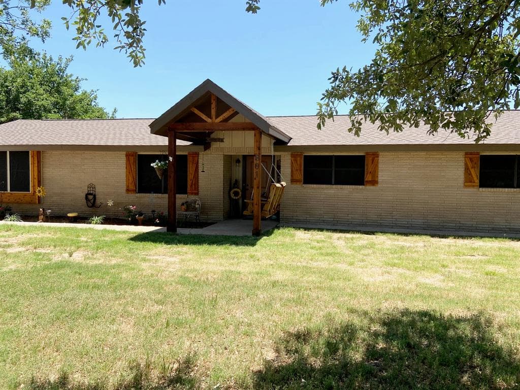 801 County Road 415