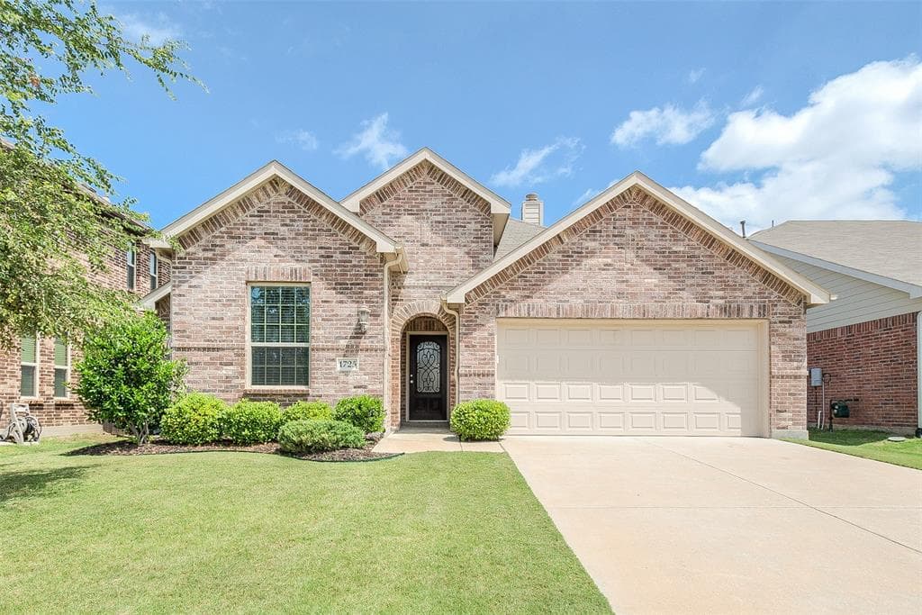 1725 Whistler Dr