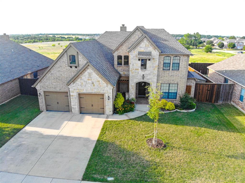 435 Chisholm Trl
