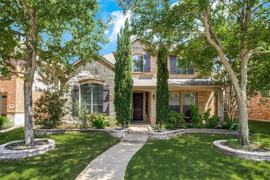 923 Panther Ln