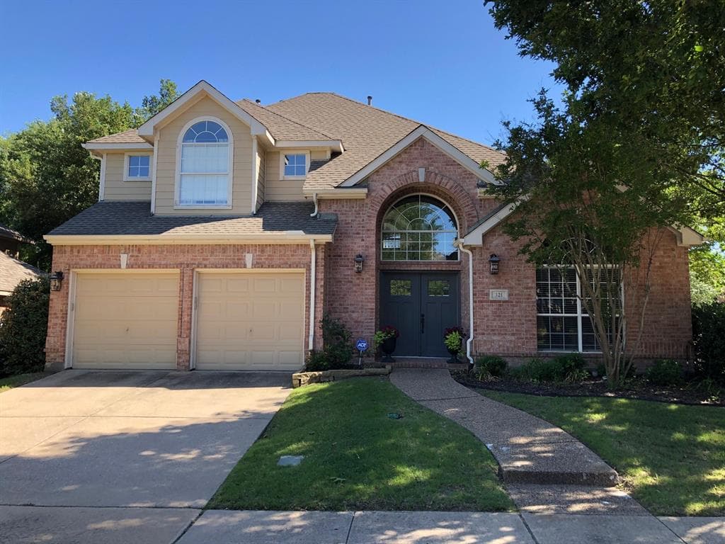 321 Adonis Cir