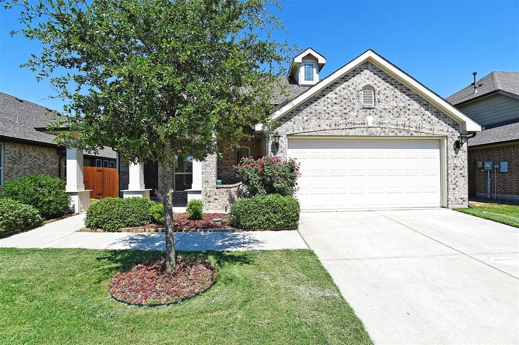 304 Eastbrook Dr