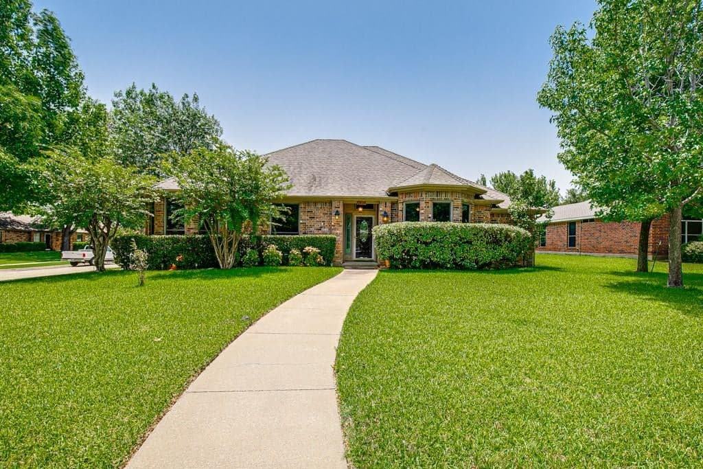 2616 Primrose Ln