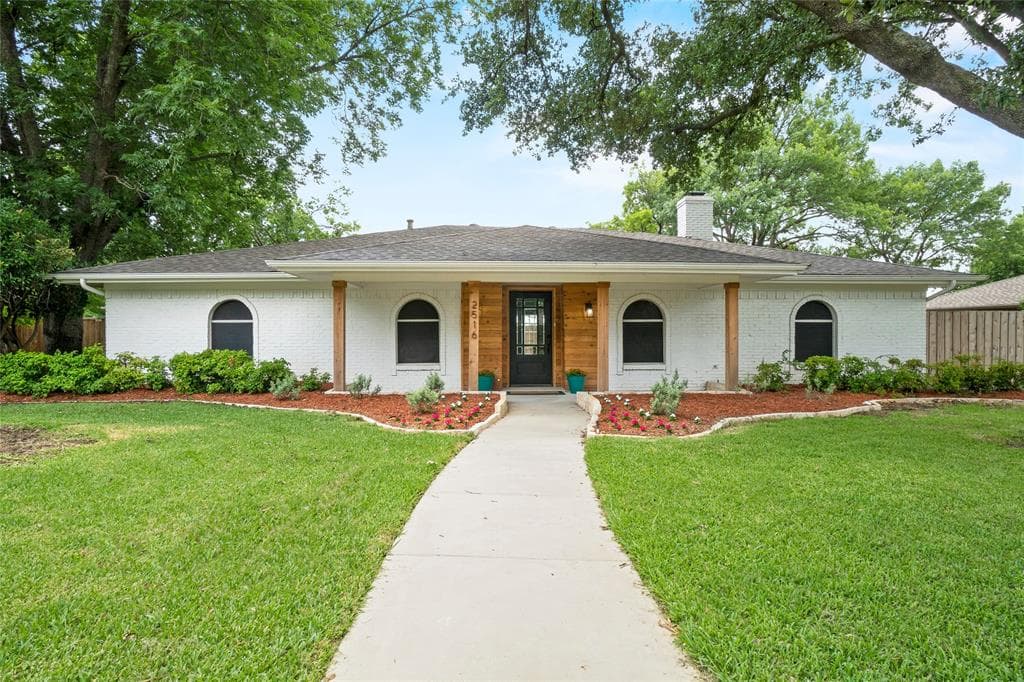 2516 Northcrest Dr