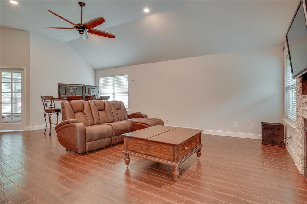 Gallery image 4
