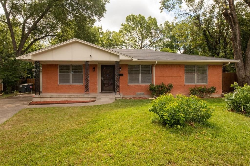 9866 Kingsman Dr