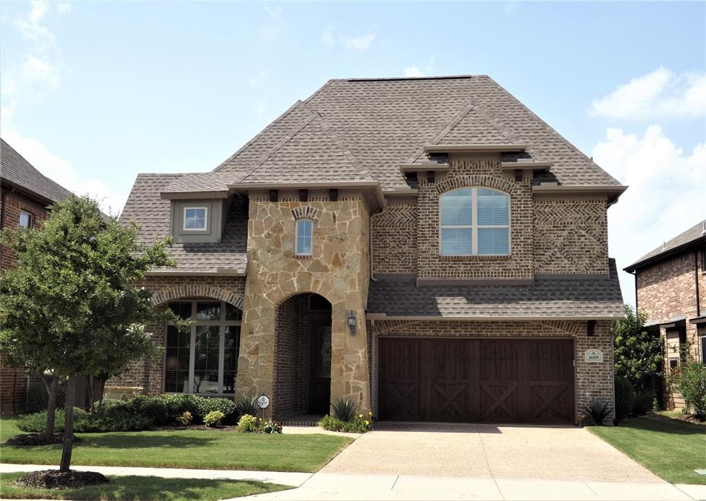 1609 Conner Way