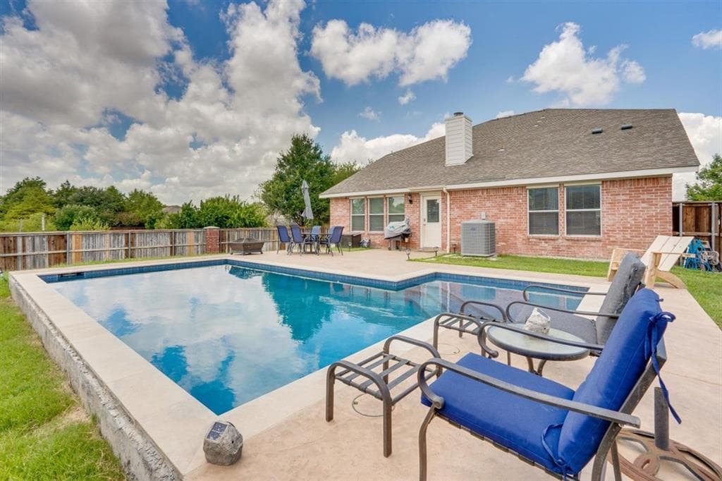 717 Alabaster Way
