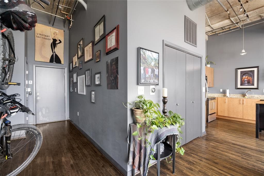 Gallery image 3