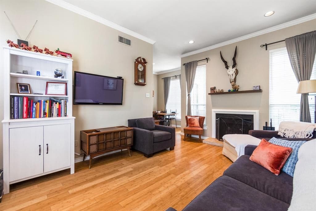 3311 Blackburn St Apt 101