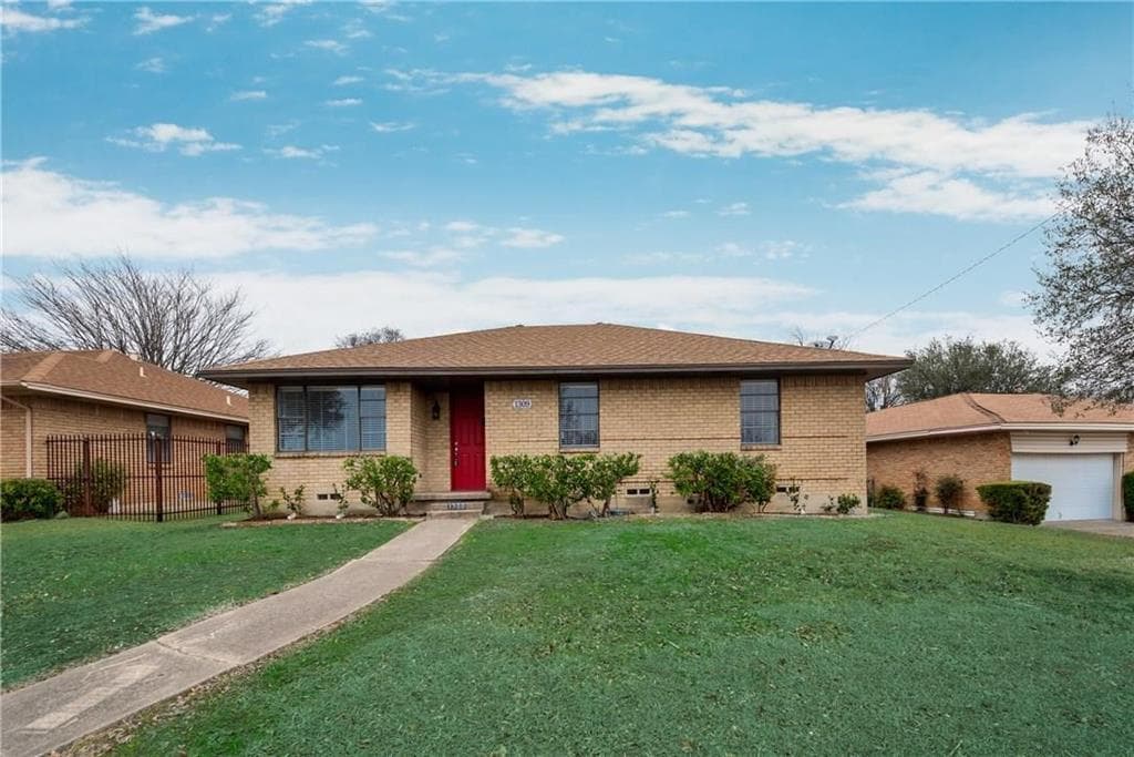 1309 Fern Glen Trl